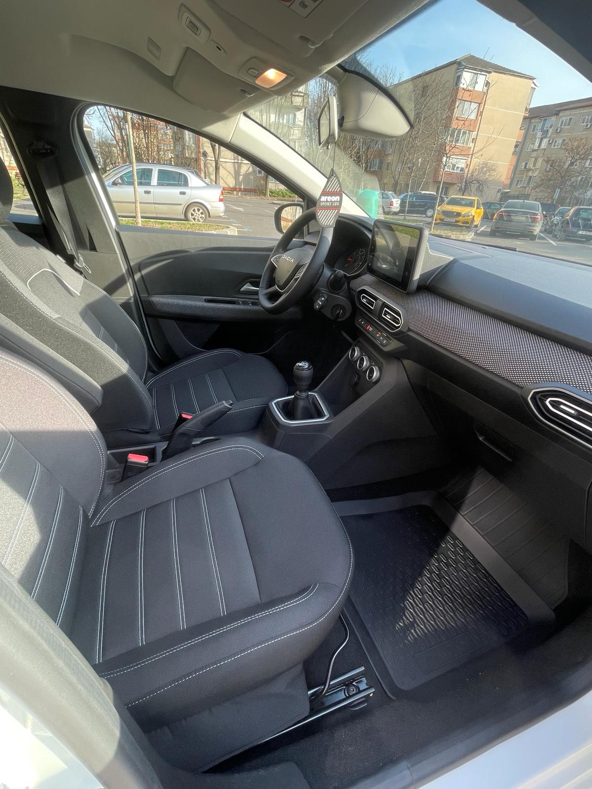 Dacia Logan 2024 - Benzină 1.0 - 90CP - imagine 13