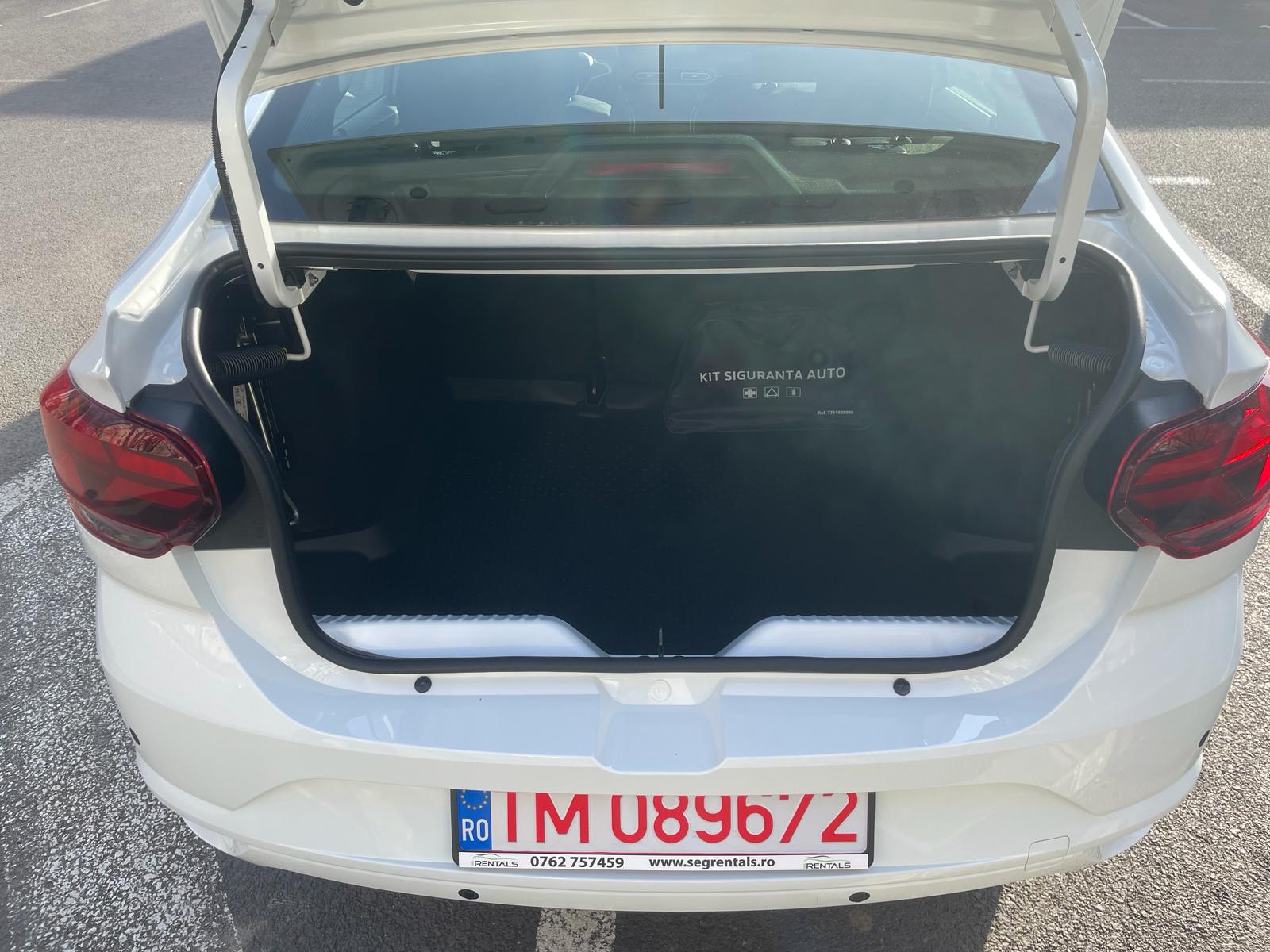Dacia Logan 2024 - Benzină 1.0 - 90CP - imagine 8